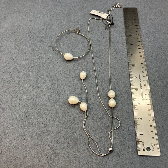Chicos Y Drop Necklace NWT Bonus Bracelet Silver Organic Pearl Slinky Bangle - Picture 7 of 10